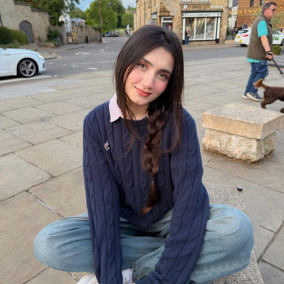 Abeera, content creator on Collabscafe