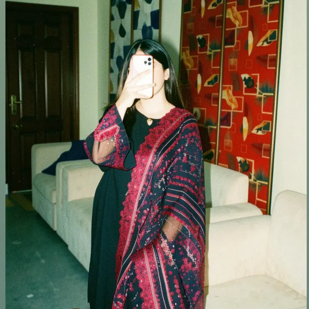 Gullezareen — content creator on Collabscafe