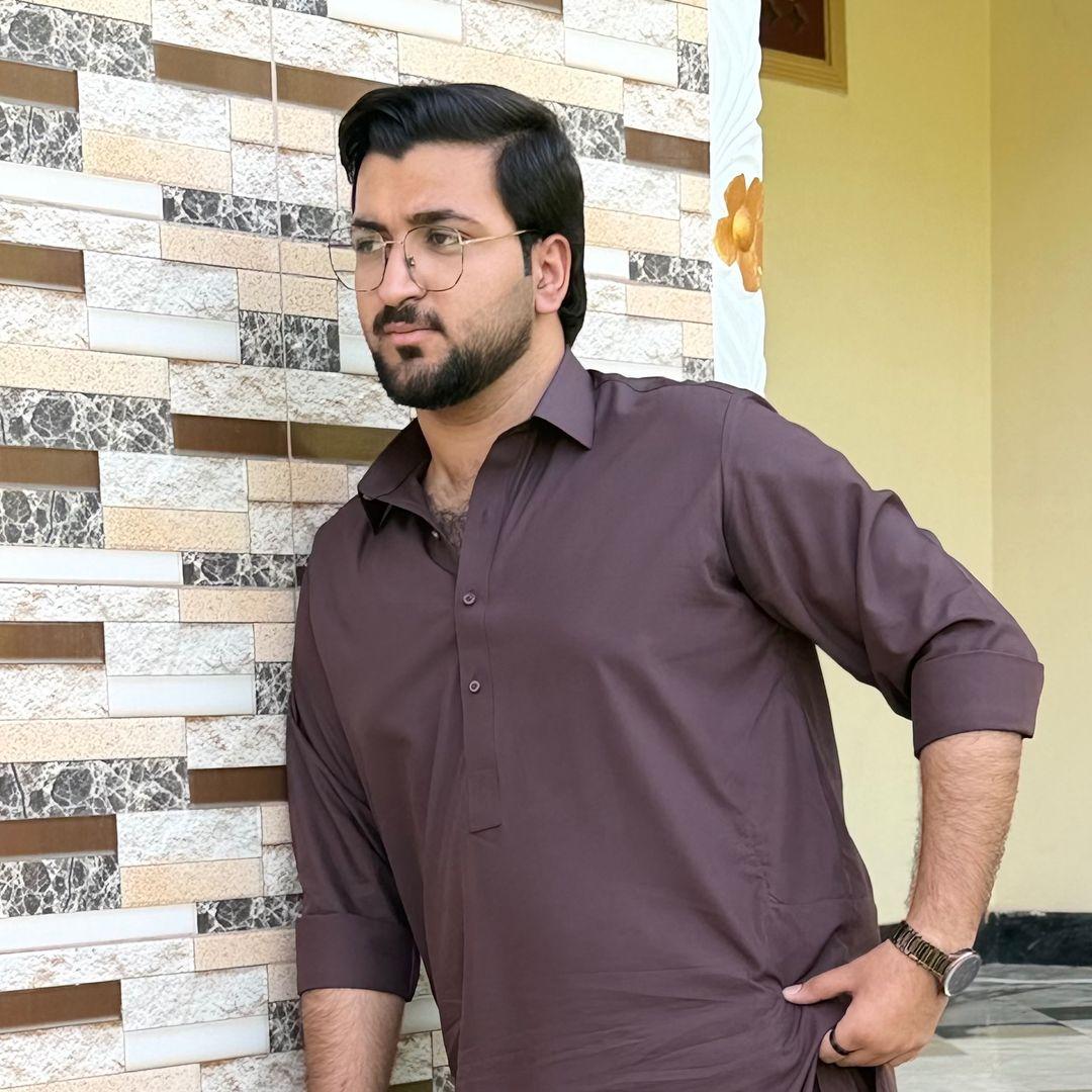 Ubaid Abbasi — content creator on Collabscafe