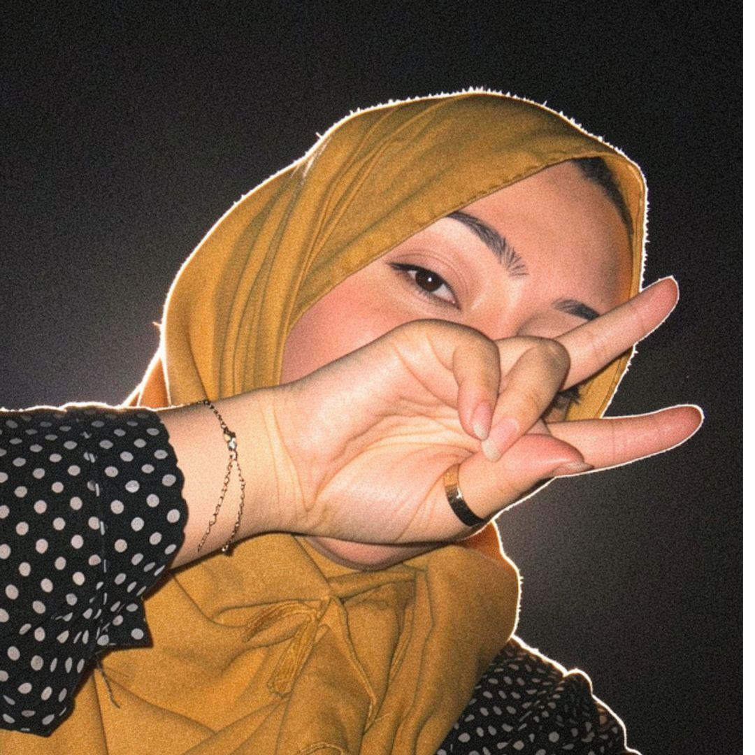 Zainab, content creator on Collabscafe